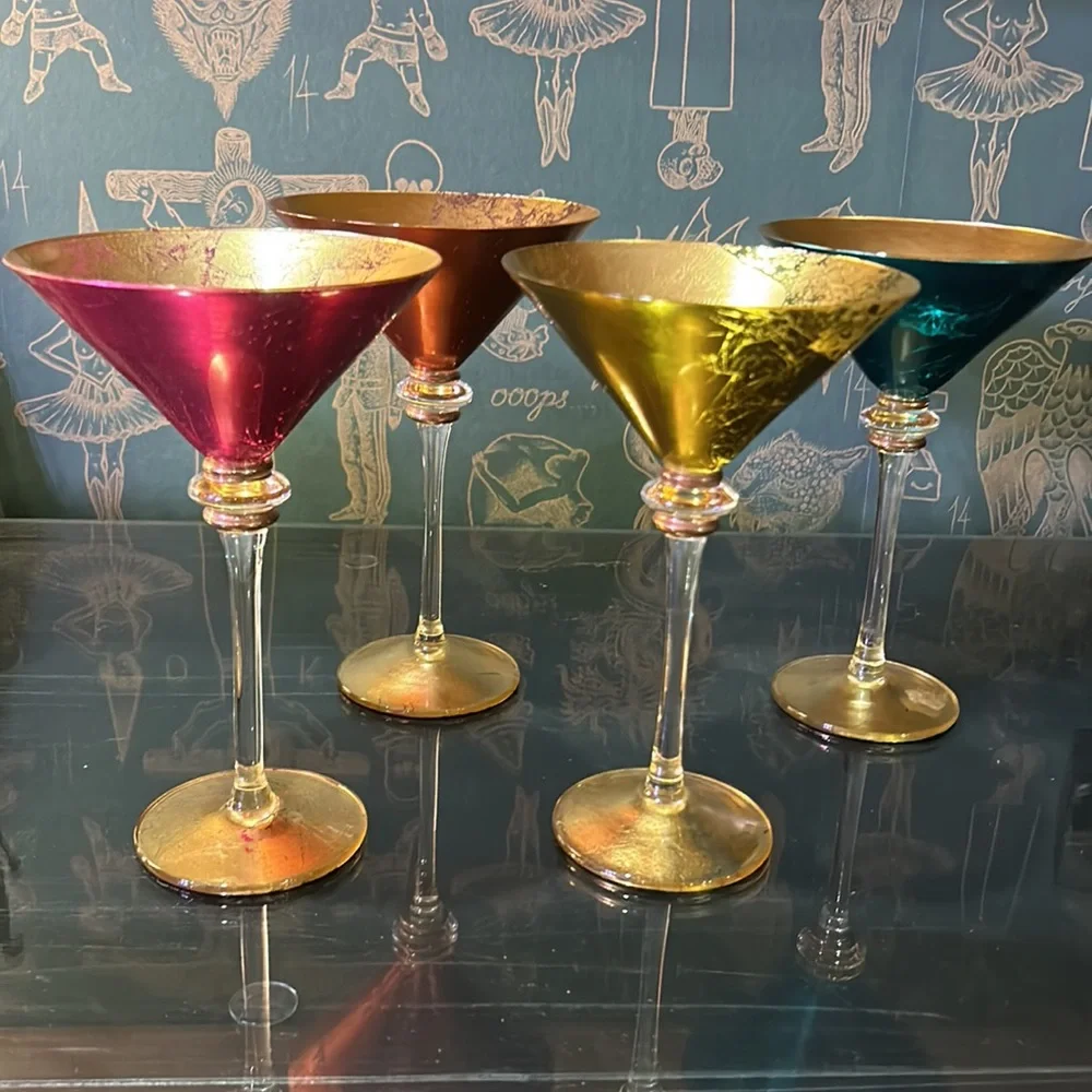 Very different and🌟RARE🌟 martini glasses - Picture 10 of 11